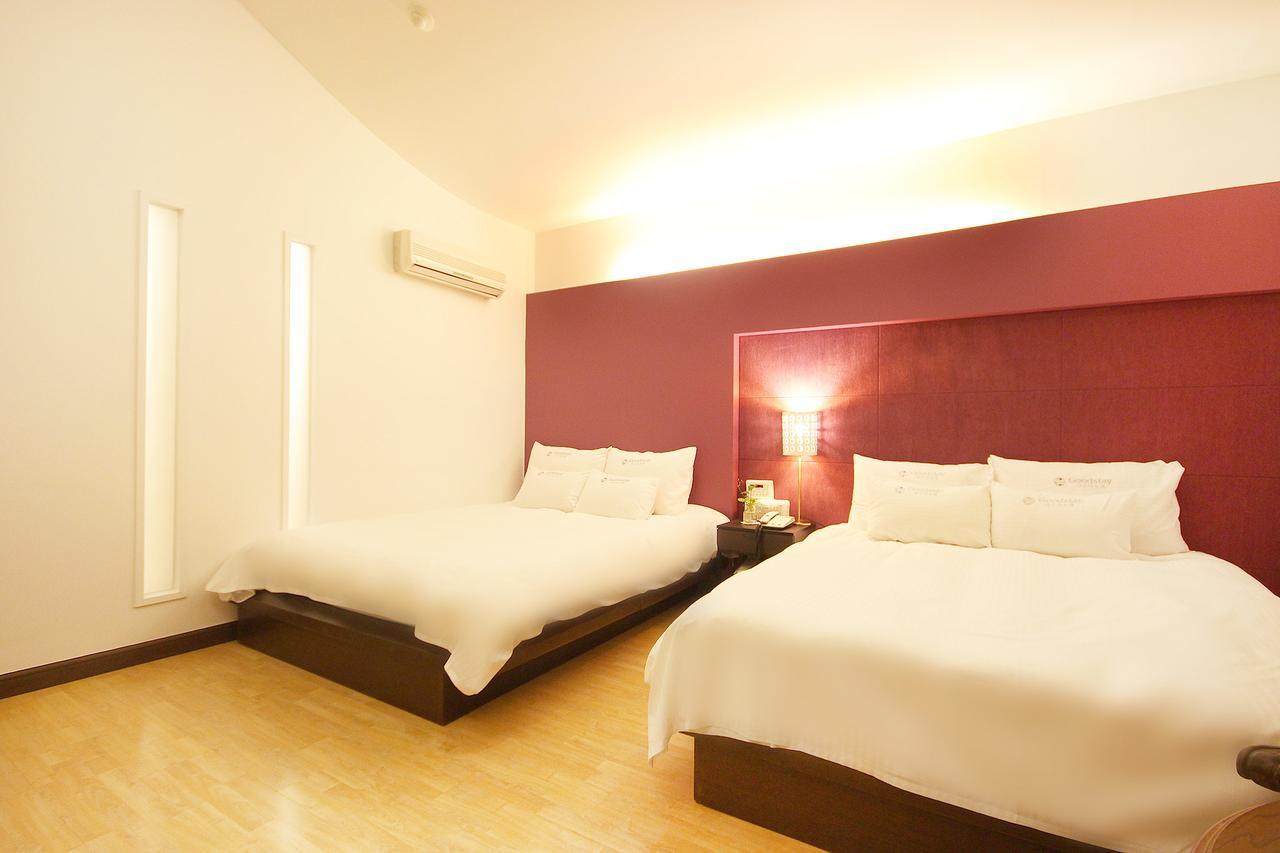 Charmant Hotel Mokpo Exteriör bild
